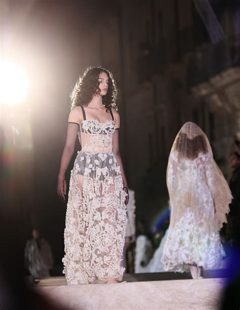 Sfilata Dolce&Gabbana alta moda 2022 Siracusa: Deva Cassel